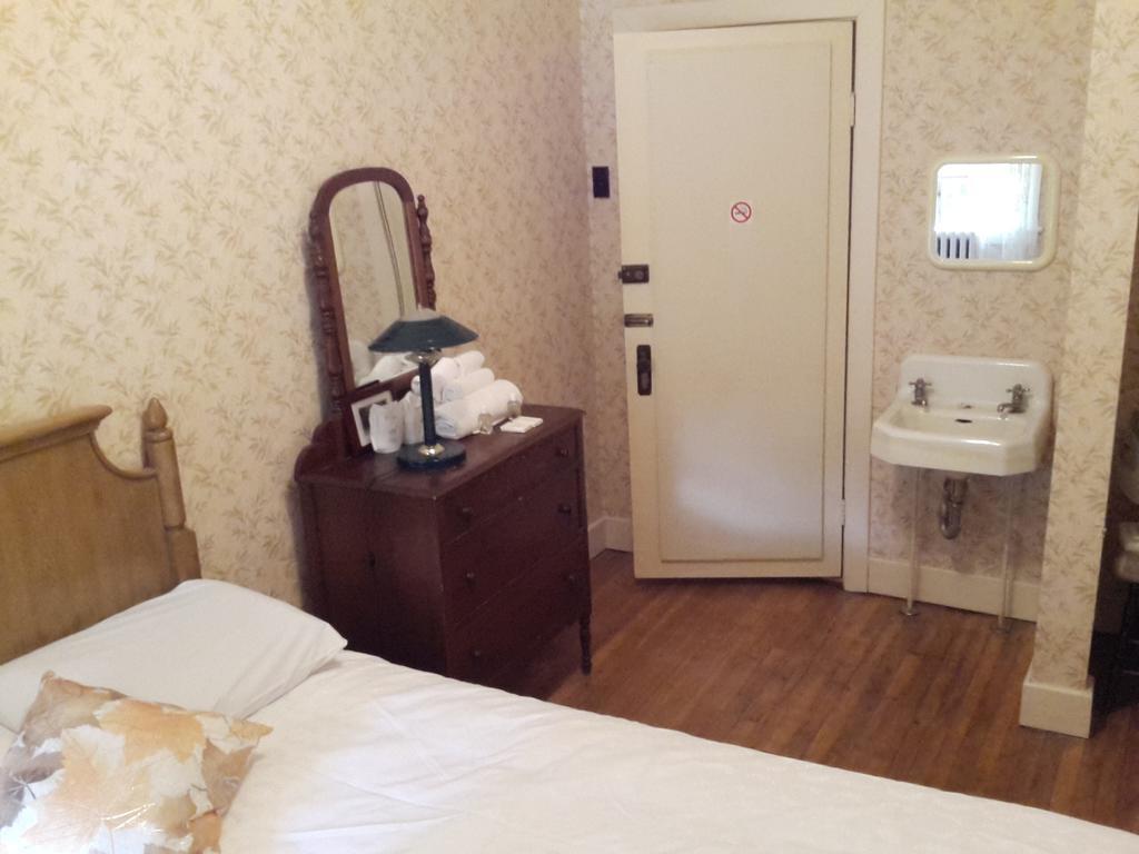 Pine Lodge Bristol Kültér fotó